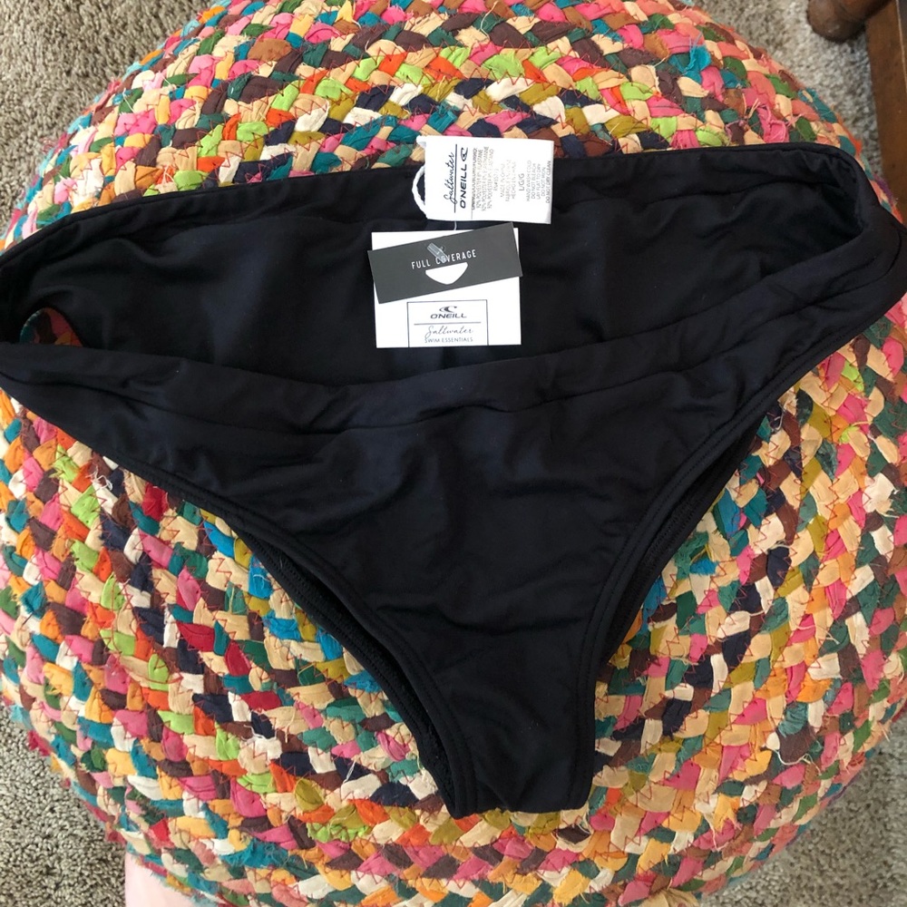 Surf brand O’Neill Black bikini bottoms NWT